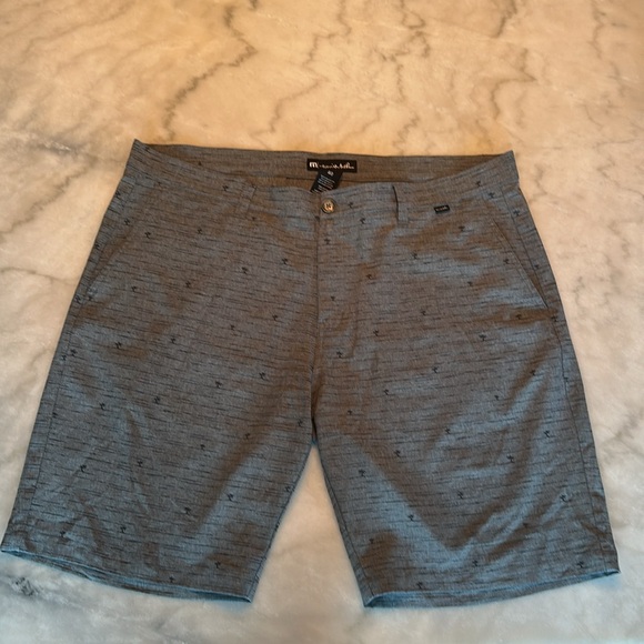 Travis Mathew Performance Shorts - Picture 2 of 14